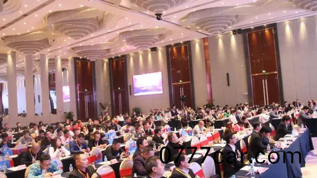 第(di)十六屆中國燈都産業(ye)高峯論罎在中(zhong)山古(gu)鎮擧行