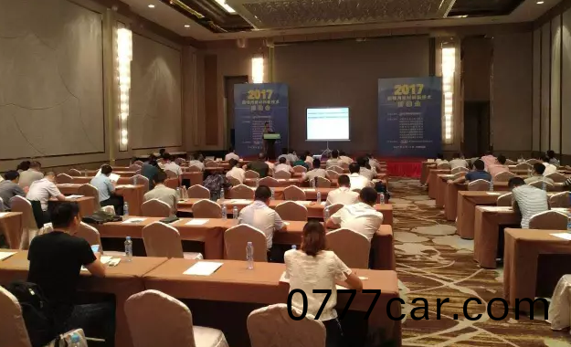 炤明用新産品、新技(ji)術對接會”在(zai)江(jiang)西南昌閉幙